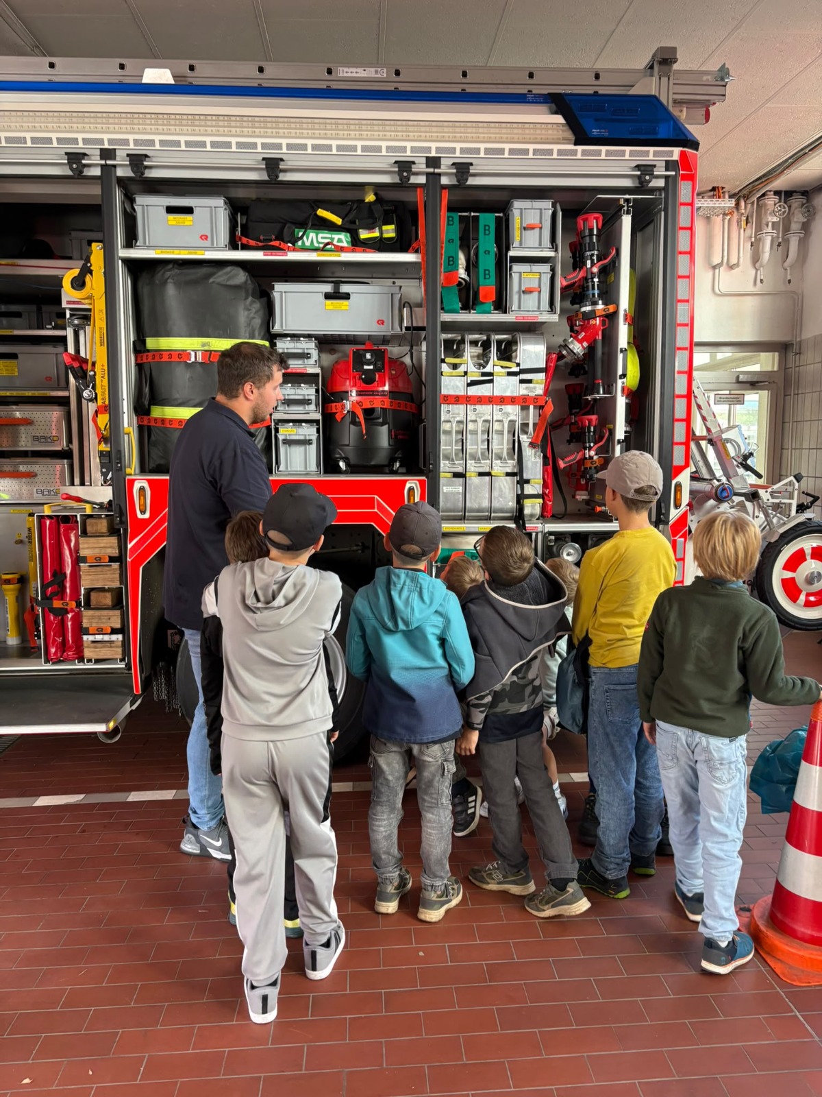 Spannender Start nach der Sommerpause bei der Kinderfeuerwehr  – Bild 7