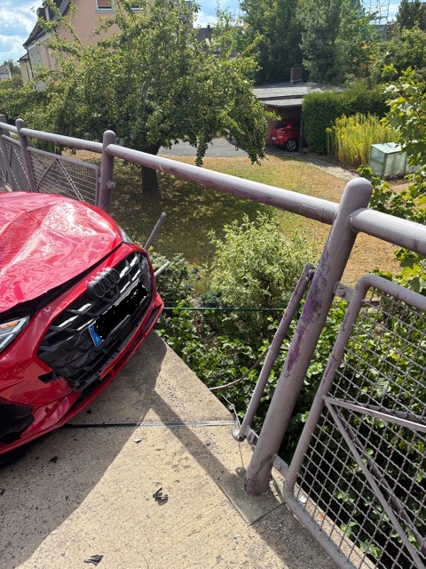 Verkehrsunfall im Stadtgebiet – Bild 2