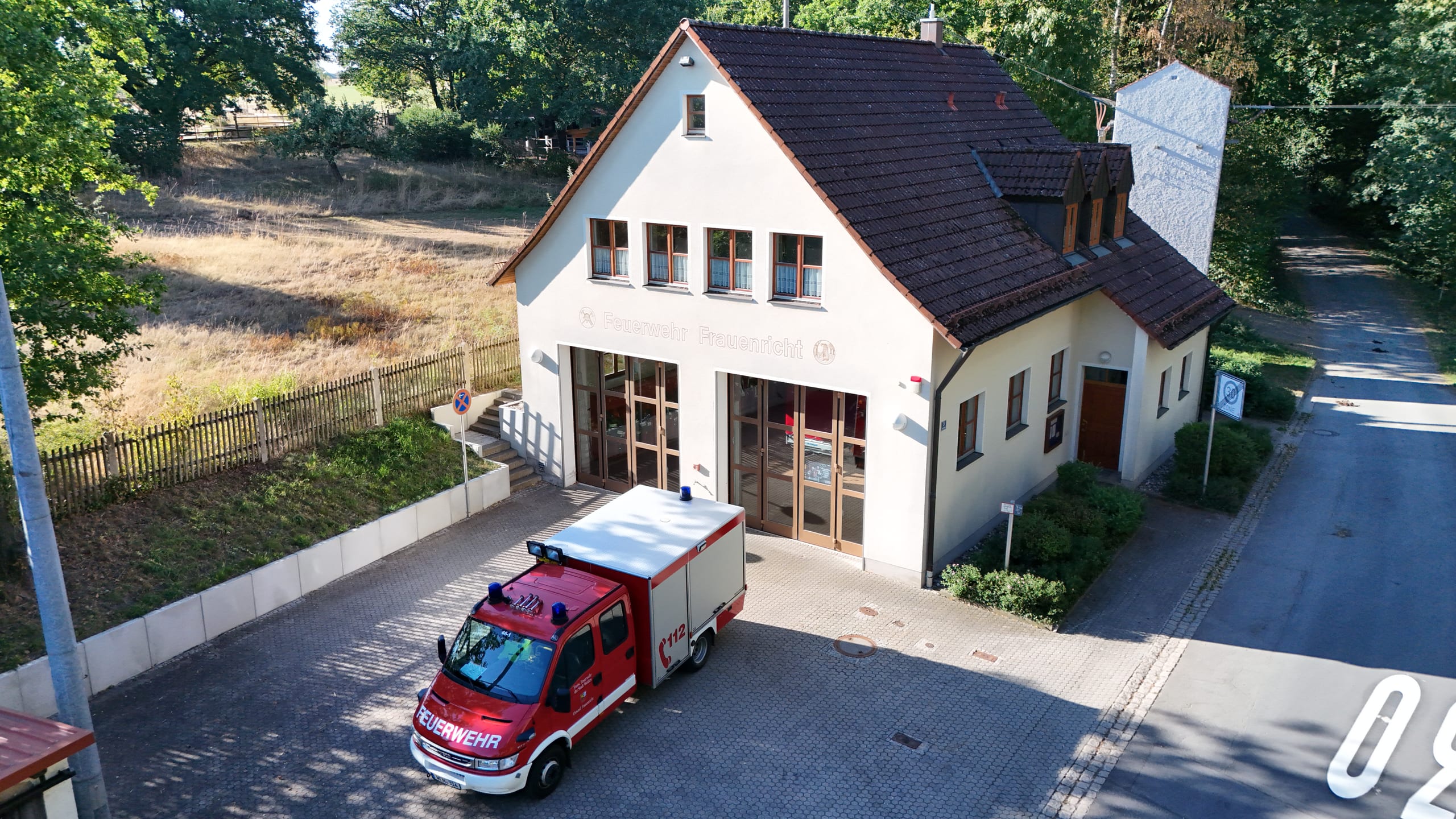 Ausfahrt am Gerätehaus