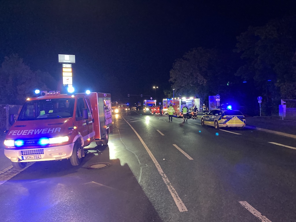 Dachstuhlbrand in einem Discountmarkt – Bild 5